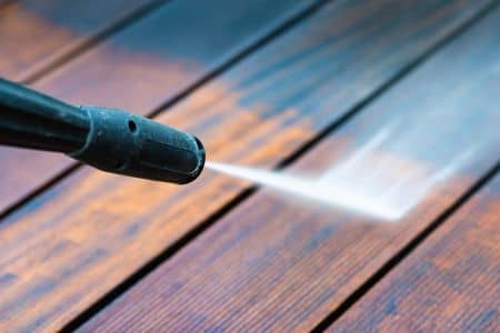 Deck Cleaning Thumbnail